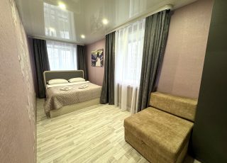 2-комнатная квартира с ярким интерьером на Льва Толстого, 86