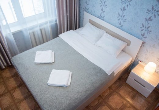 2-комнатная квартира с балконом на Юбилейной, 125