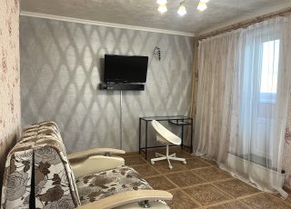 2-комнатная квартира с балконом на Юбилейной, 125